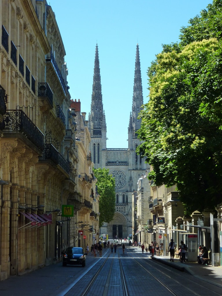 Visiter-bordeaux-a-velo